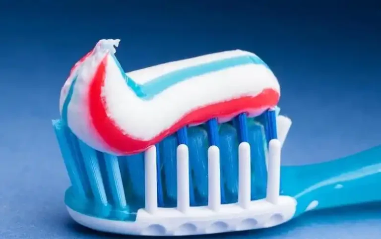 Custom private label toothpaste tubes in whitening, herbal, and sensitive formulas from top manufacturers