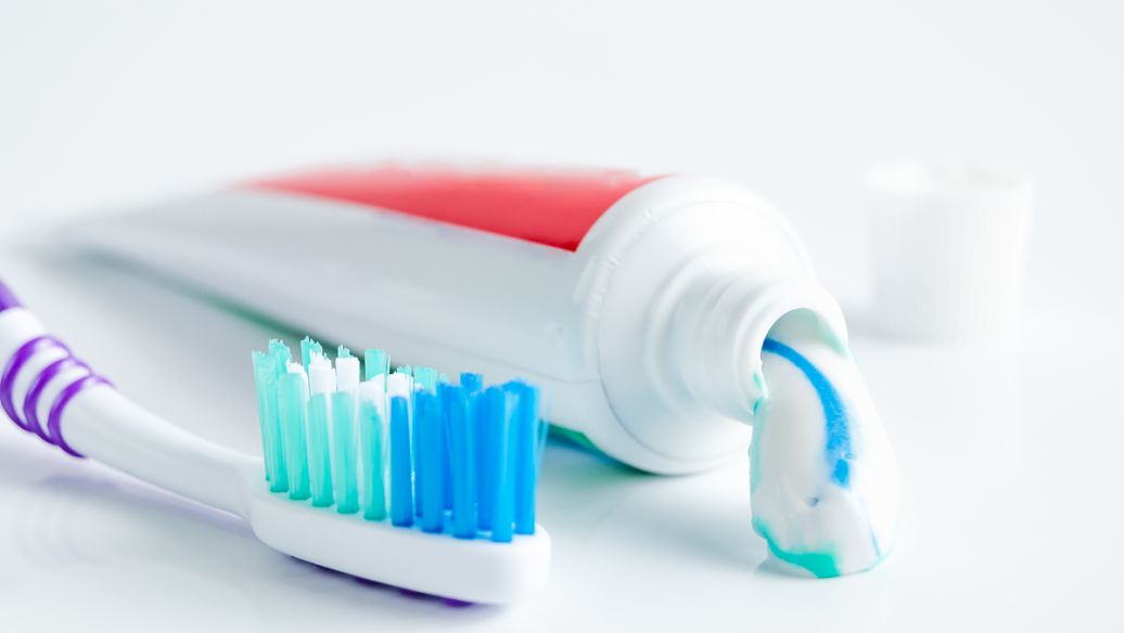 Modern fluoride toothpaste manufacturing facility offering OEM and private label production