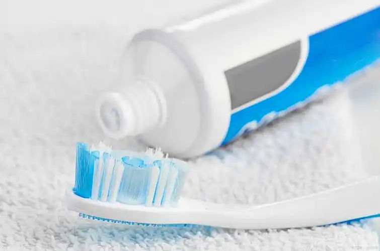 bulk suppliers, current pricing, private label options, and expert tips to save money on quality fluoride toothpaste for your business.