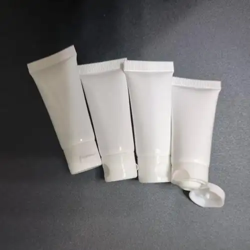Custom screw-cap toothpaste tubes in various sizes and colors manufactured by top OEM suppliers – leak-proof packaging for private label toothpaste
