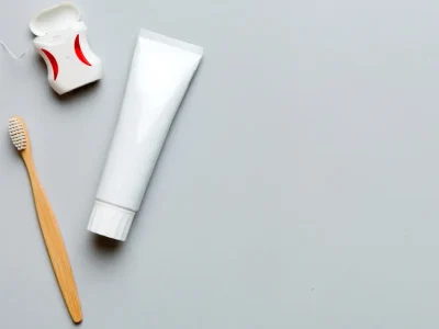 Comparison chart of top fluoride toothpaste private brand suppliers showing MOQ, certifications, and customization options for private label manufacturers in 2026