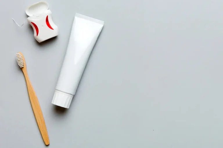 Comparison chart of top fluoride toothpaste private brand suppliers showing MOQ, certifications, and customization options for private label manufacturers in 2026