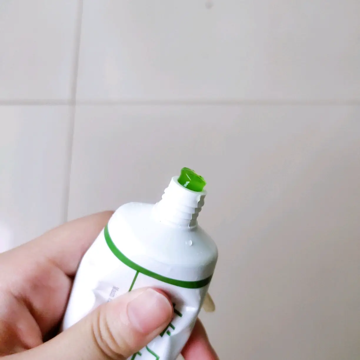 A practical guide to Malaysian toothbrush manufacturers for OEM and private label projects, including production capabilities, MOQ, certifications and customisation.